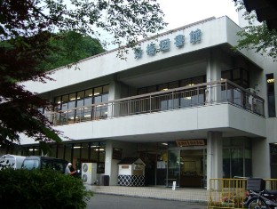 青梅 市 図書館